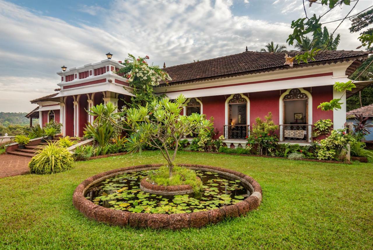 Amrapali-House Of Grace Guest House Bambolim Exterior photo